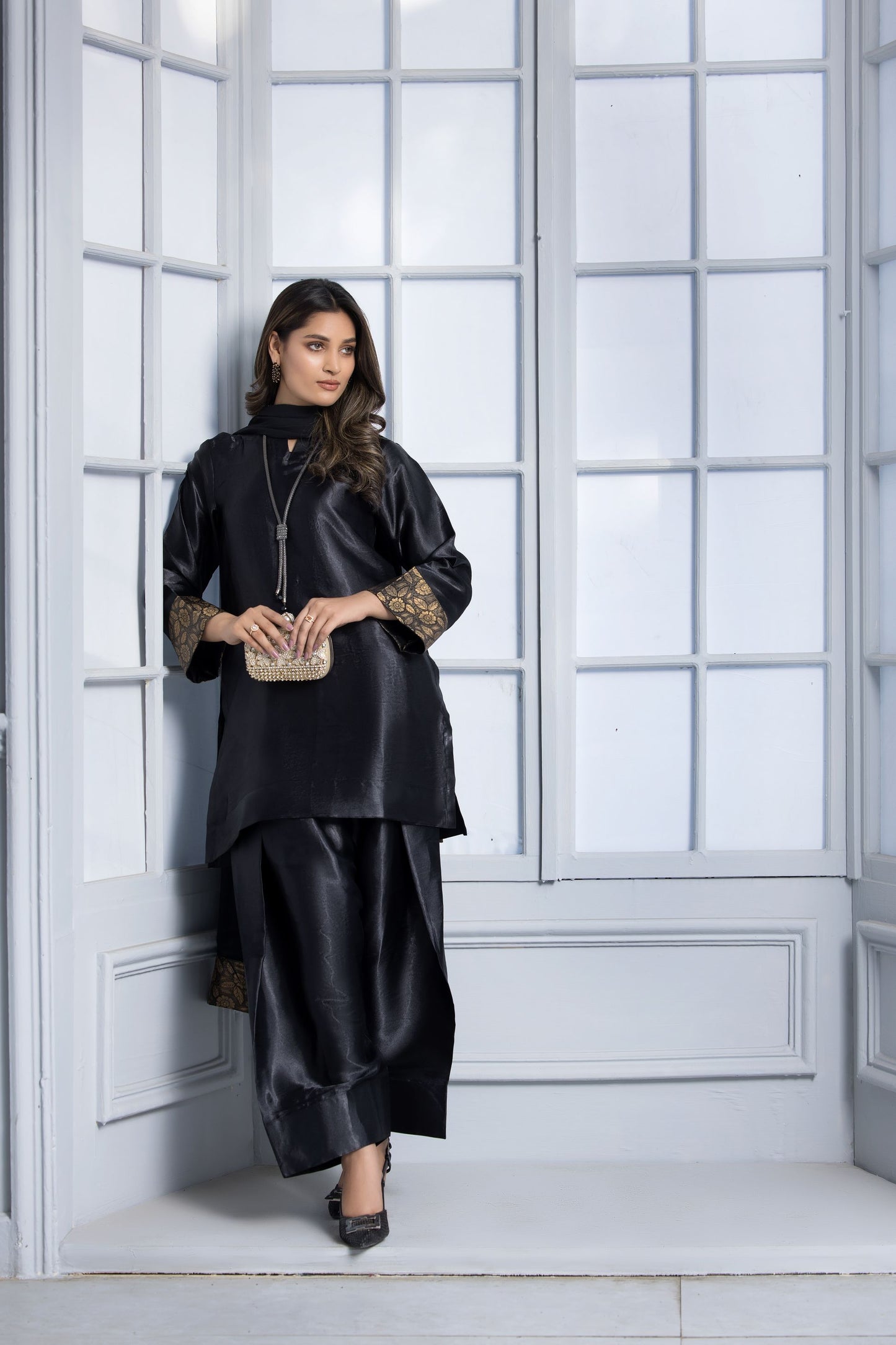 Black Gloss Ready to Wear 3 Pcs Farshi Shalwar Dress