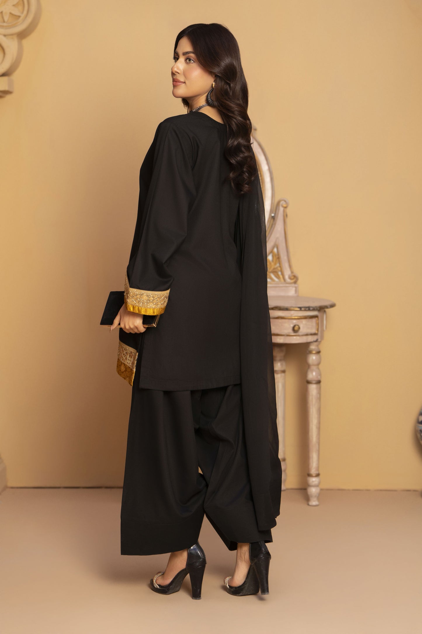 Yimmi Ready to Wear 3 Pcs Farshi Shalwar Dress