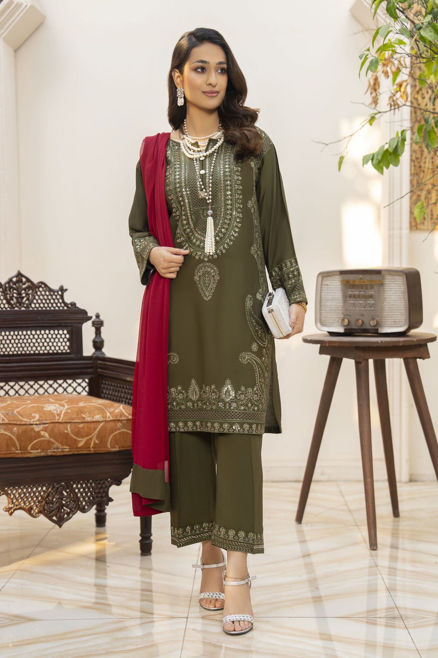Ishita Ready to Wear 3 Pcs Embroidered Dress