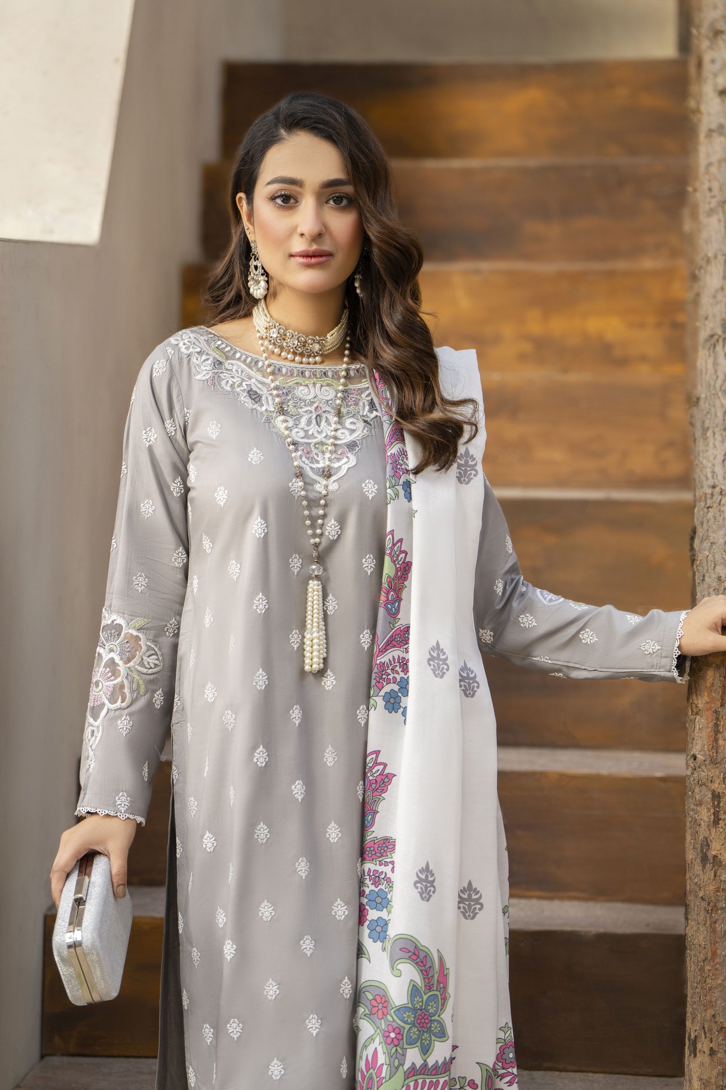 Nisha Ready to Wear 3 Pcs Embroidered Dress