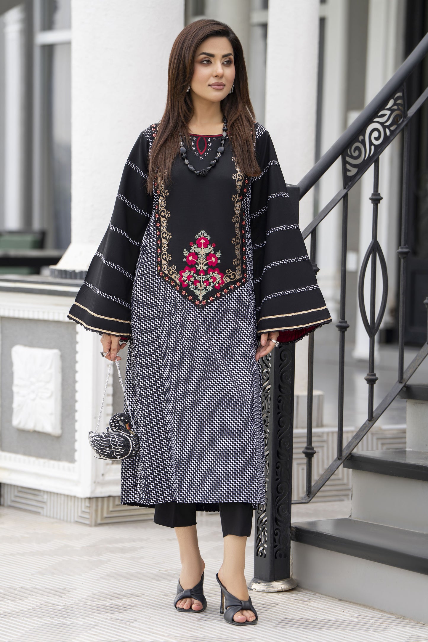 Amna Ready to Wear 2 Pcs Embroidered Dress