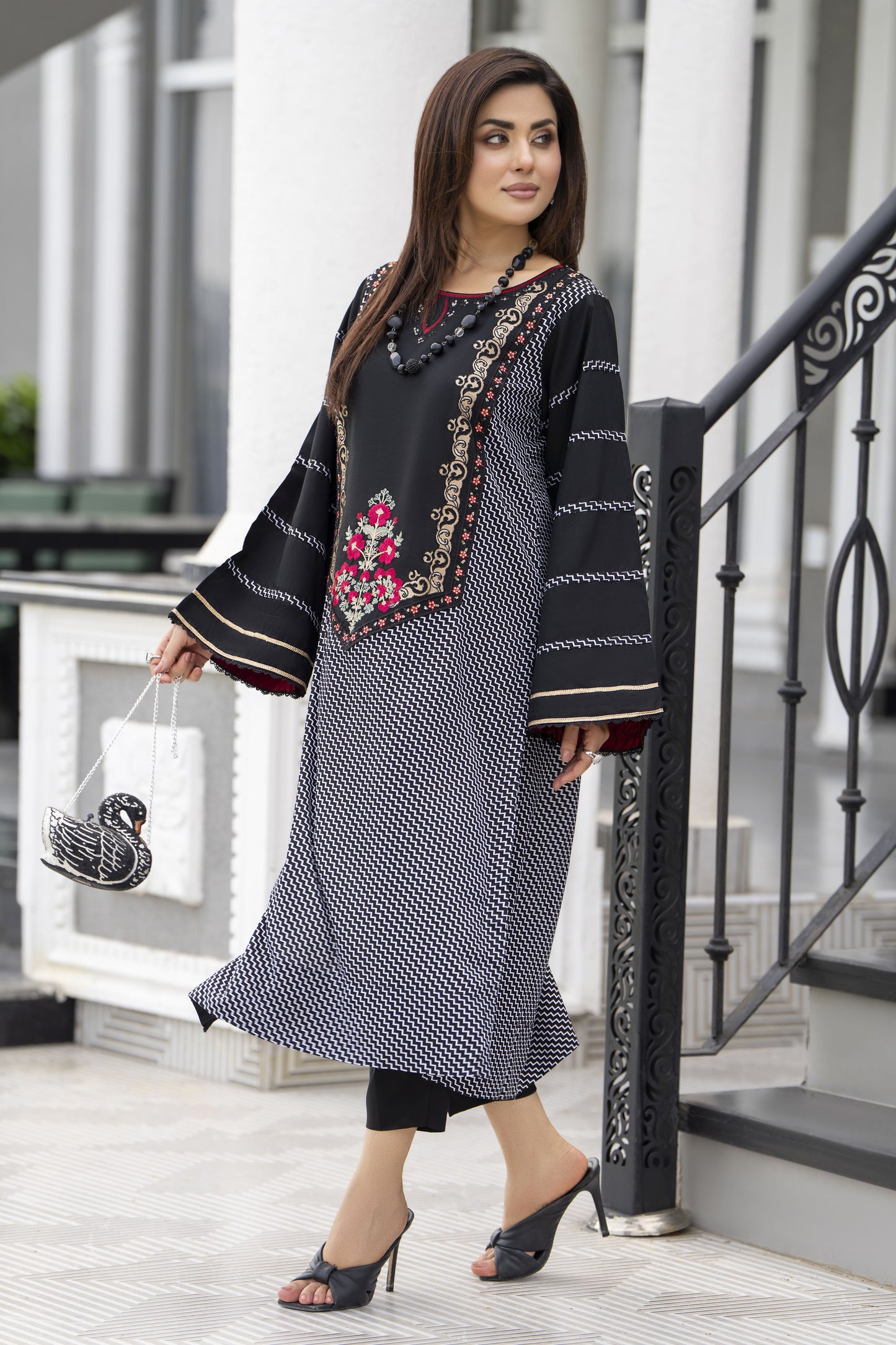 Amna Ready to Wear 2 Pcs Embroidered Dress