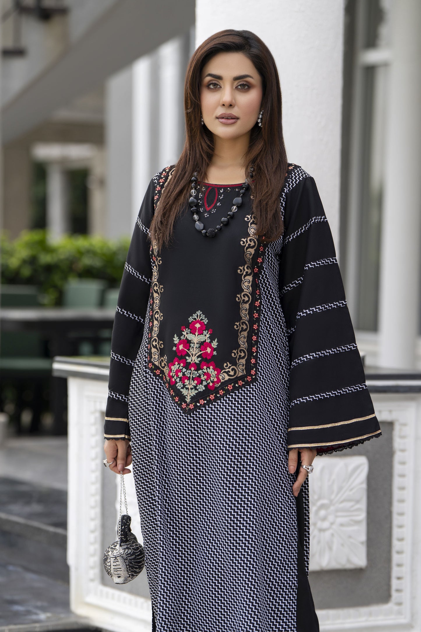 Amna Ready to Wear 2 Pcs Embroidered Dress
