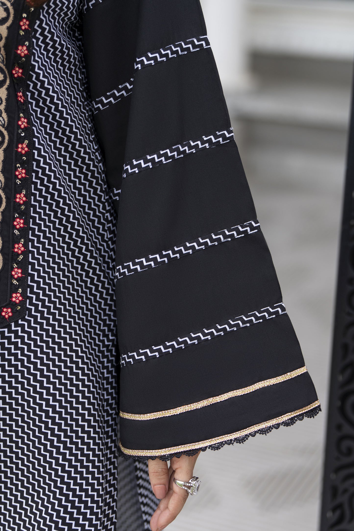 Amna Ready to Wear 2 Pcs Embroidered Dress