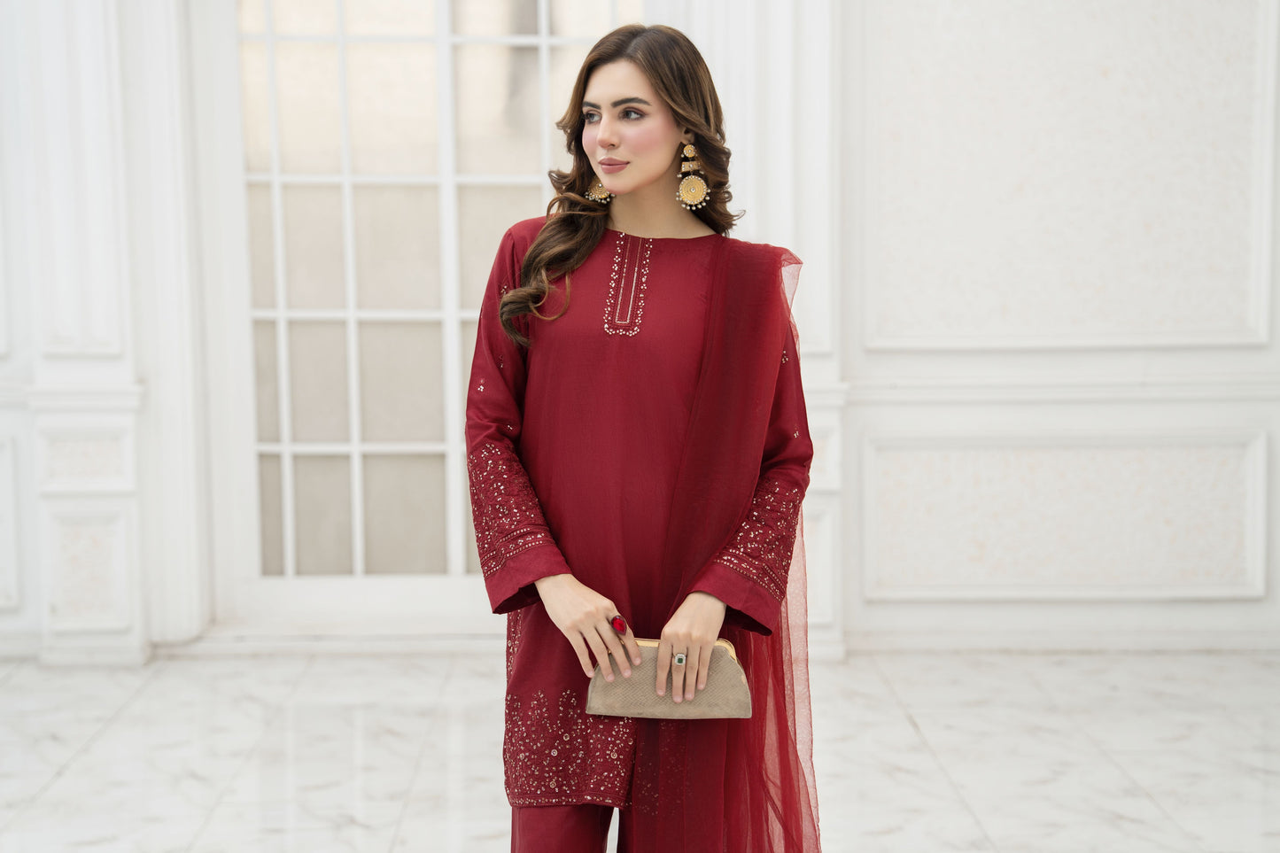 Aira Raw Silk Ready to Wear 3 Pcs Embroidered Dress